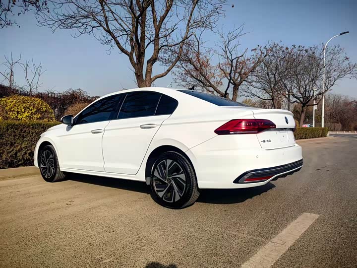 Фото 3 - Volkswagen Bora