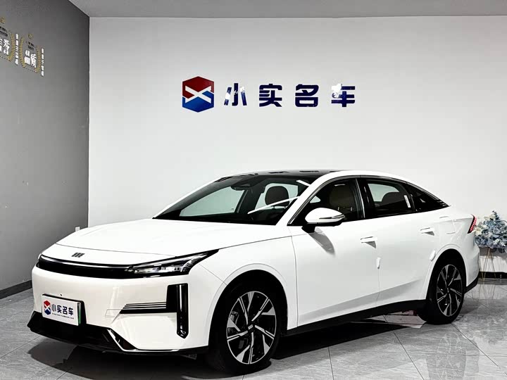 Фото 1 - Geely Galaxy L6