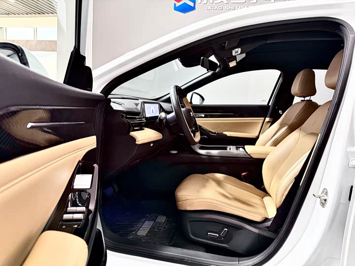 Фото 4 - Geely Galaxy L6