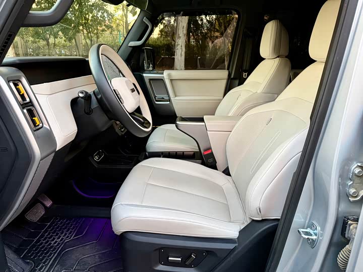 Фото 3 - Chery iCar V23