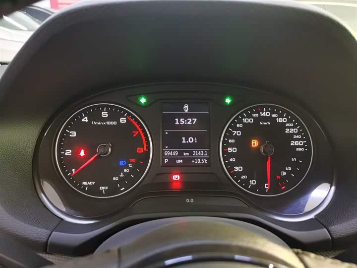 Фото 12 - Audi Q2L