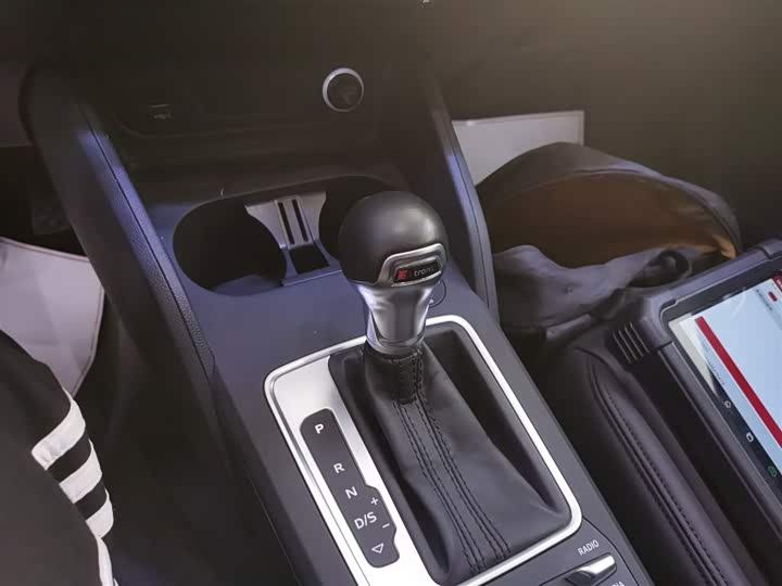 Фото 14 - Audi Q2L