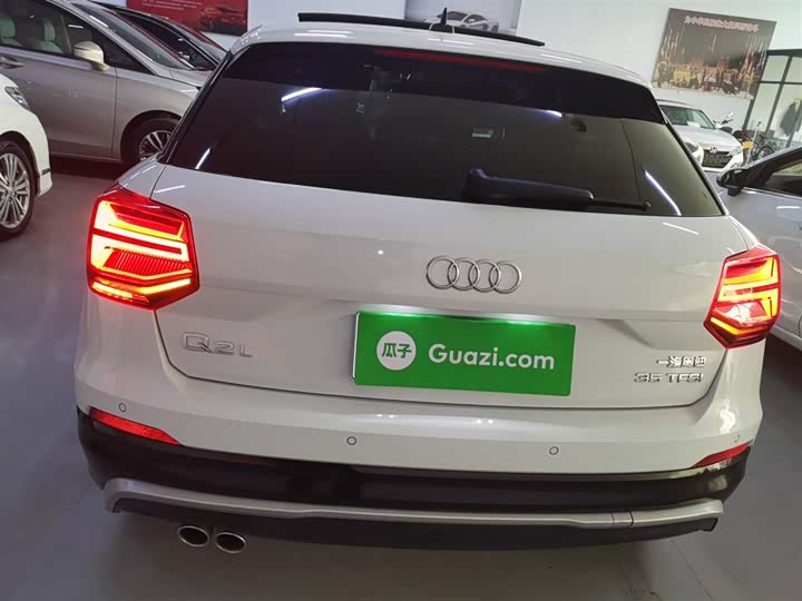 Фото 6 - Audi Q2L
