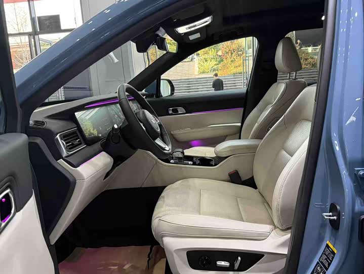 Фото 5 - LiXiang One