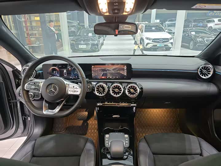 Фото 6 - Mercedes-Benz A-Class