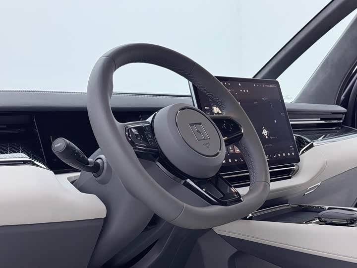 Фото 16 - Zeekr 009