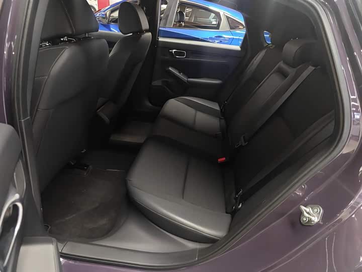 Фото 17 - Honda Civic