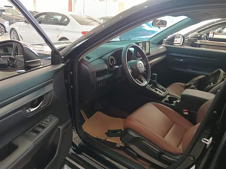 Фото 16 - Honda CR-V