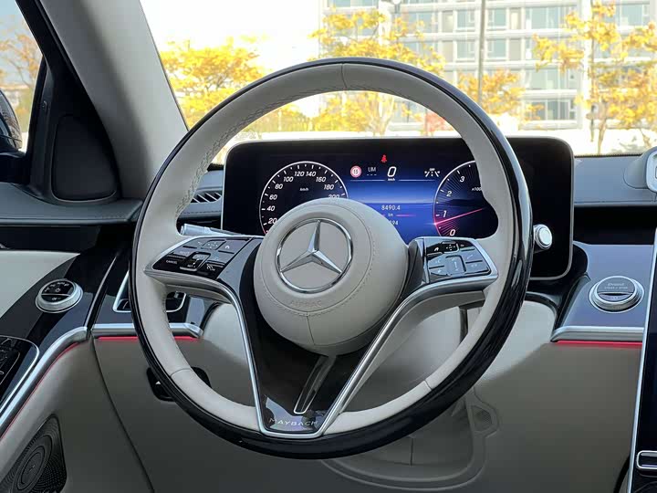 Фото 11 - Mercedes-Benz Maybach S-Class