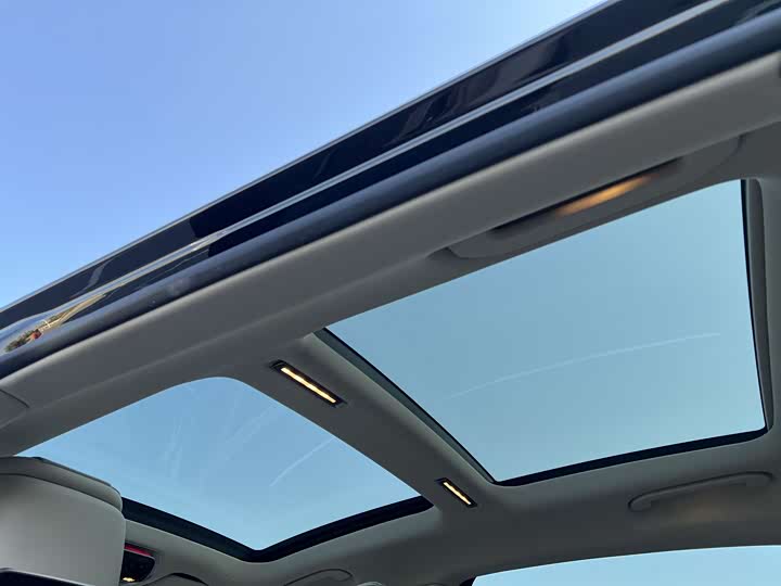 Фото 24 - Mercedes-Benz Maybach S-Class