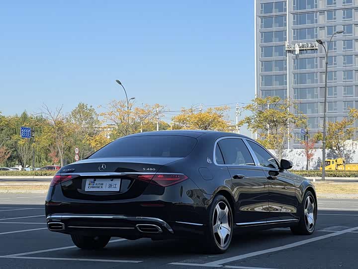 Фото 4 - Mercedes-Benz Maybach S-Class
