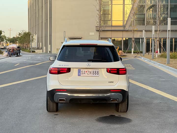 Фото 14 - Mercedes-Benz GLB-Class