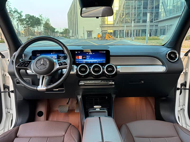 Фото 4 - Mercedes-Benz GLB-Class