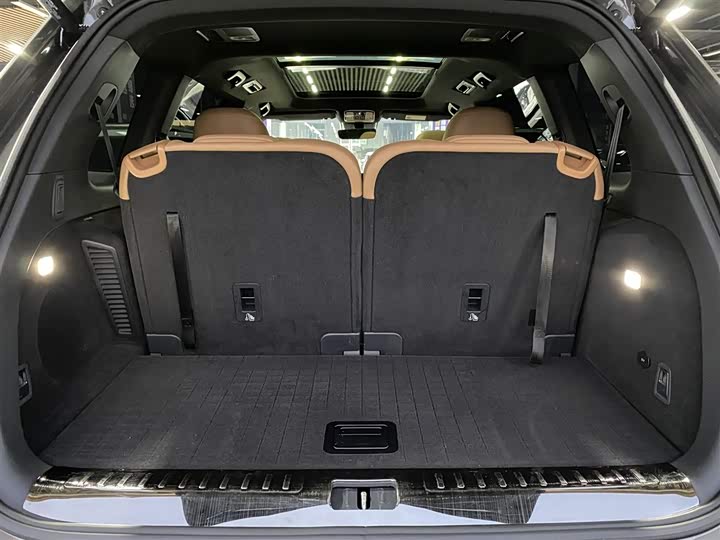 Фото 21 - LiXiang One