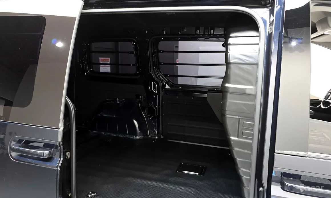 Фото 12 - Hyundai Staria