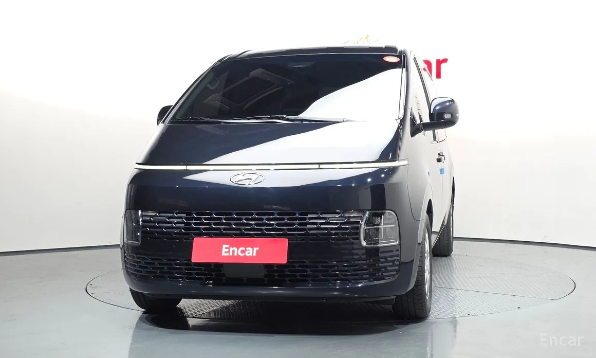 Фото 3 - Hyundai Staria