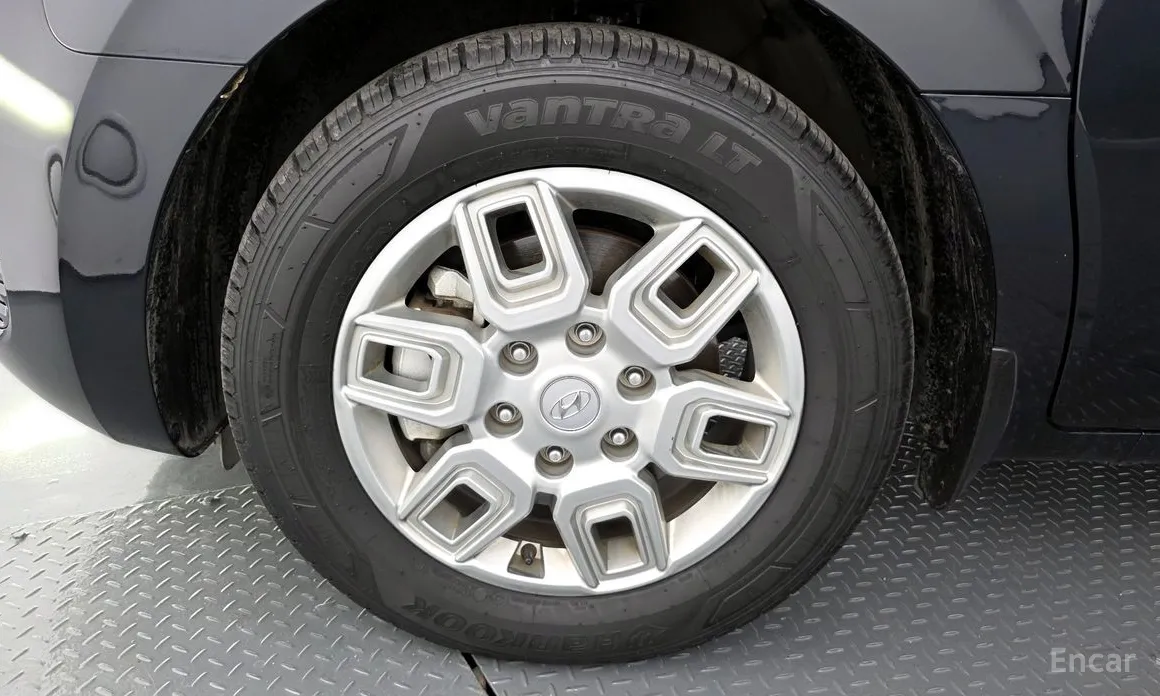 Фото 5 - Hyundai Staria