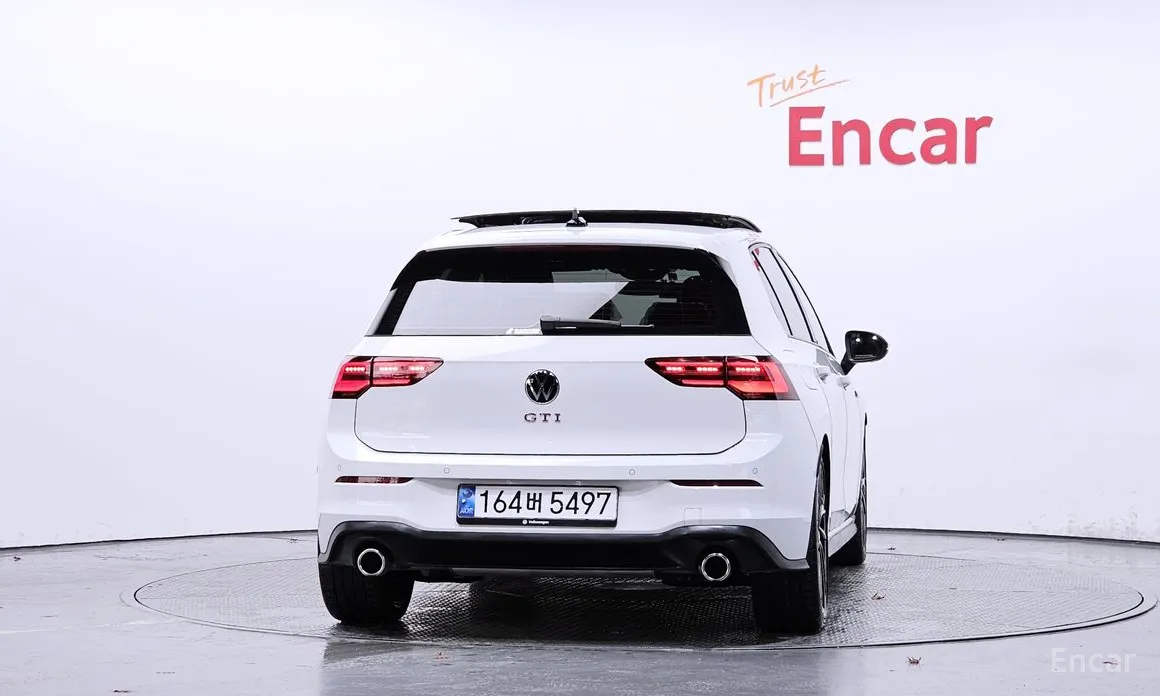 Фото 4 - Volkswagen Golf