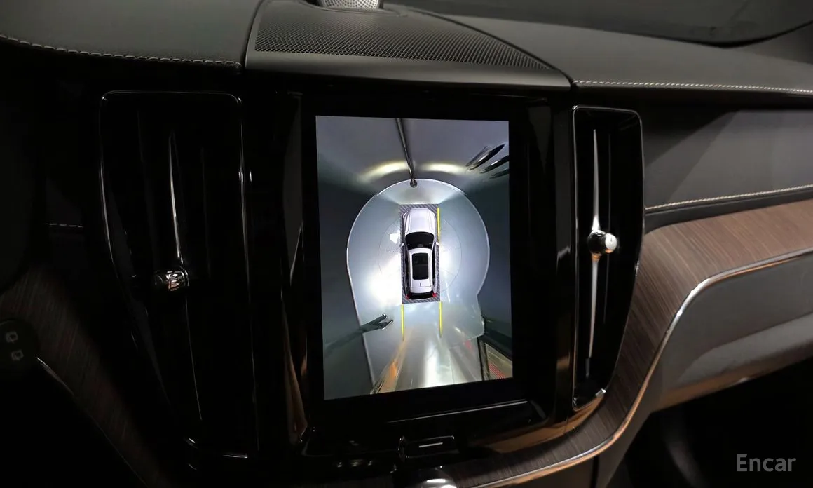 Фото 15 - Volvo XC60