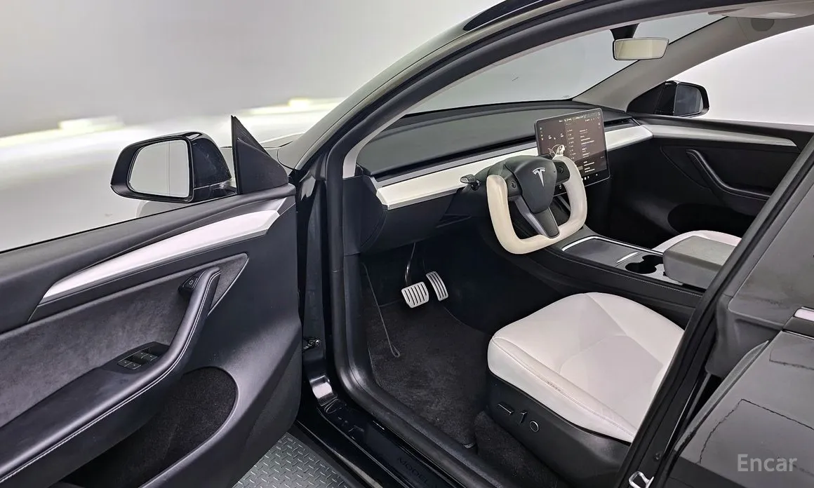 Фото 11 - Tesla Model Y