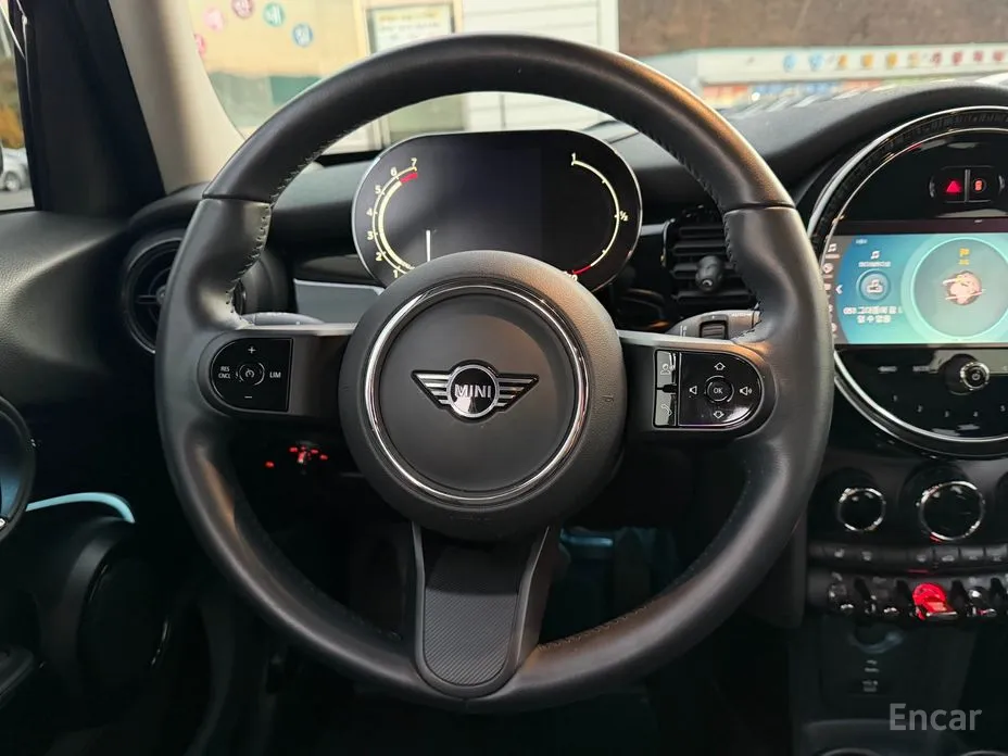 Фото 10 - Mini Cooper