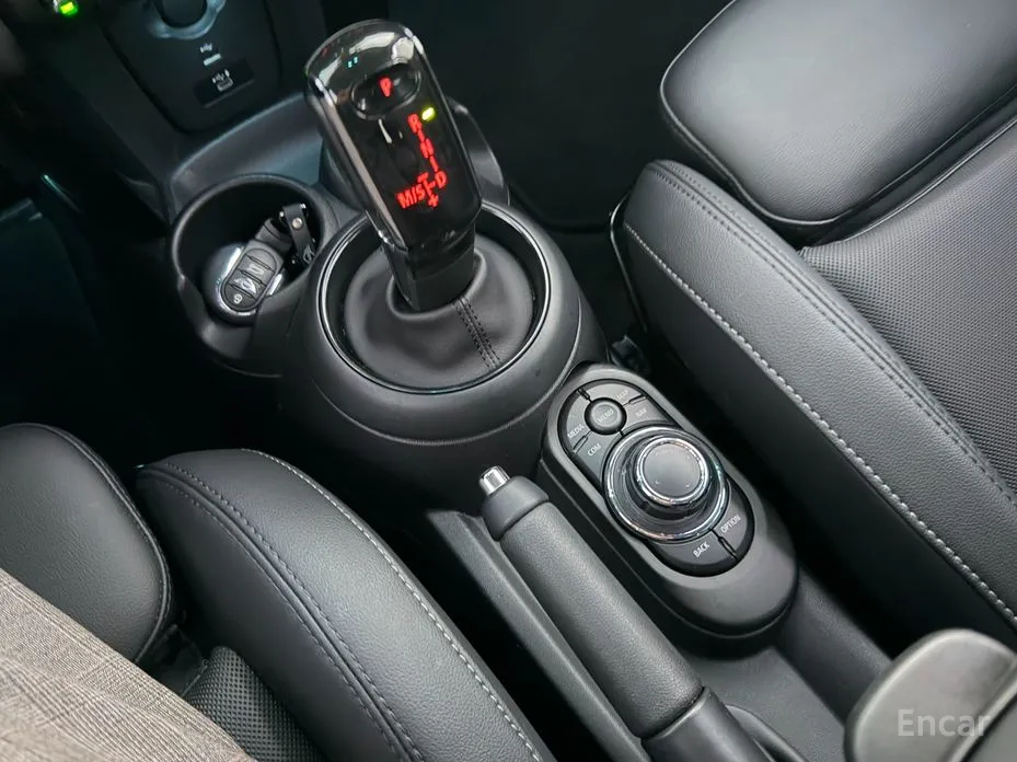 Фото 9 - Mini Cooper