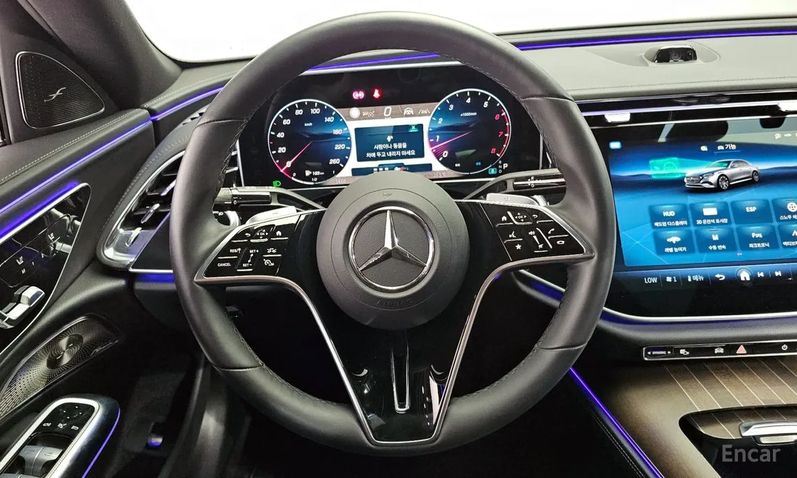 Фото 13 - Mercedes-Benz E-Class