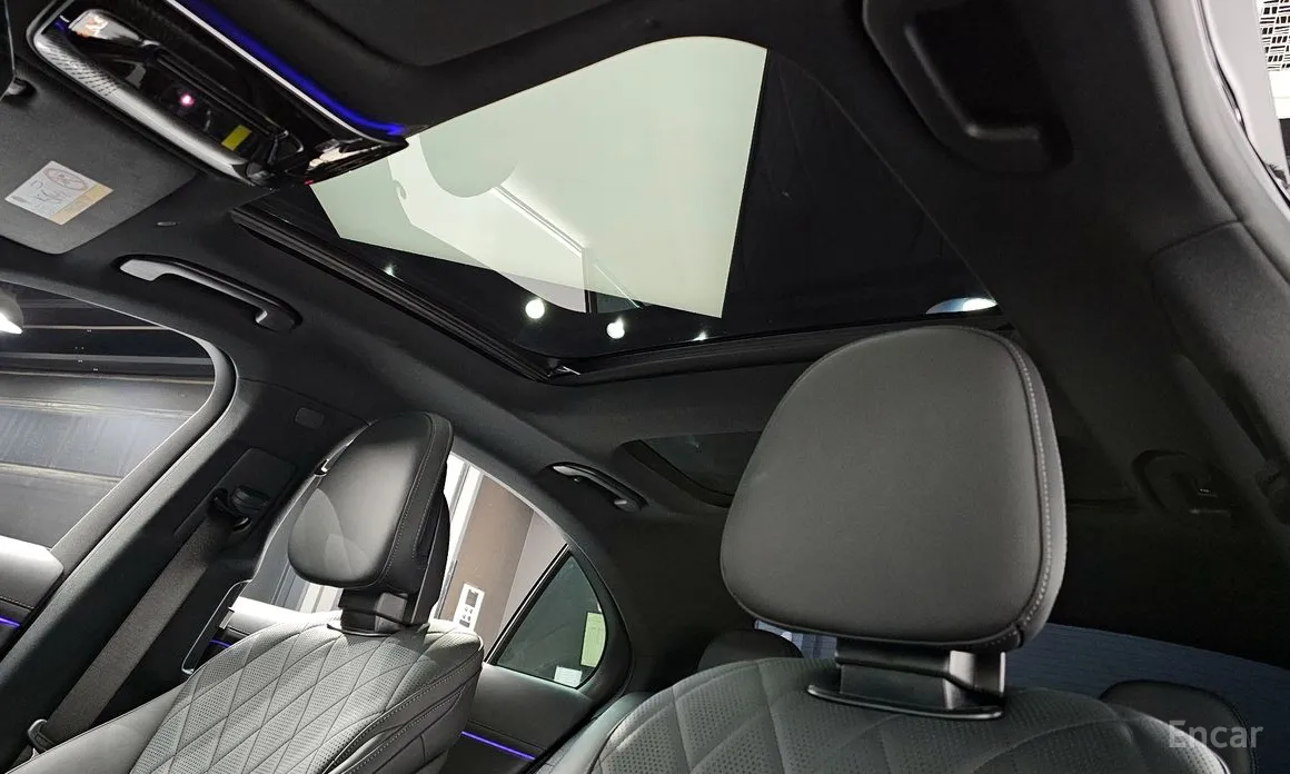 Фото 17 - Mercedes-Benz E-Class