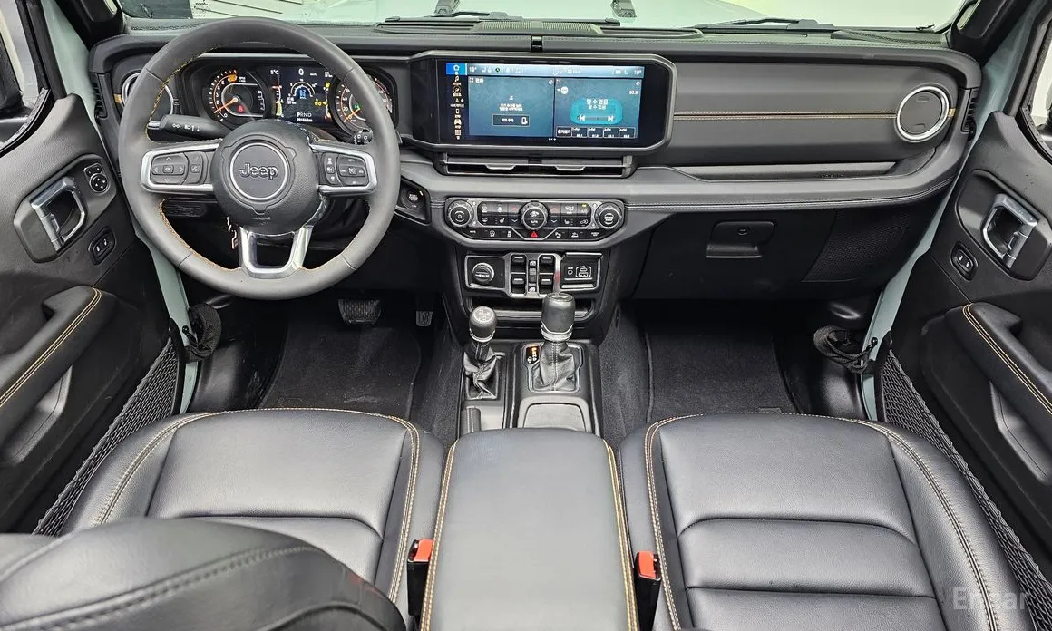 Фото 7 - Jeep Wrangler