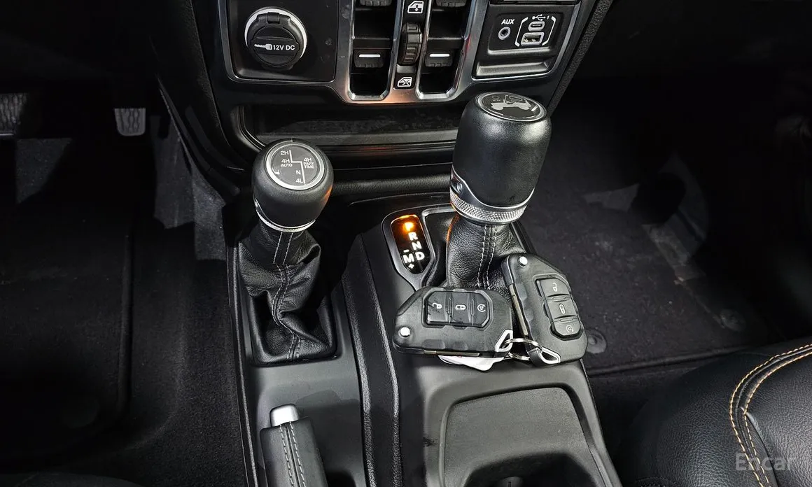 Фото 9 - Jeep Wrangler