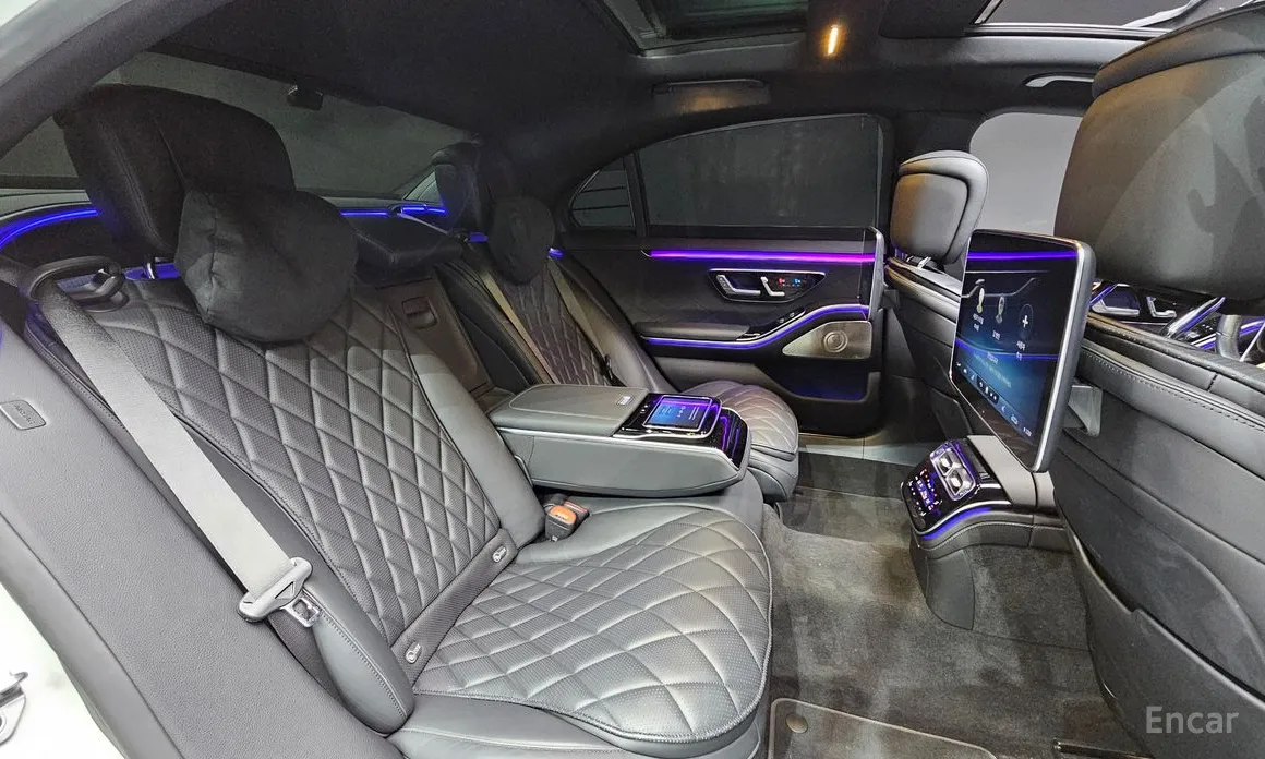 Фото 19 - Mercedes-Benz S-Class