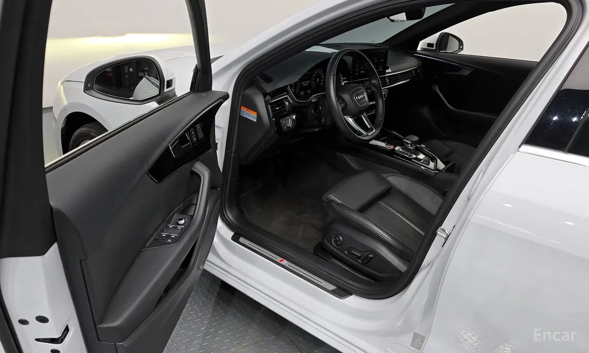 Фото 11 - Audi A4