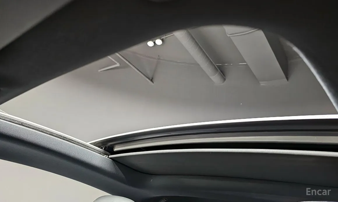 Фото 16 - Mercedes-Benz E-Class