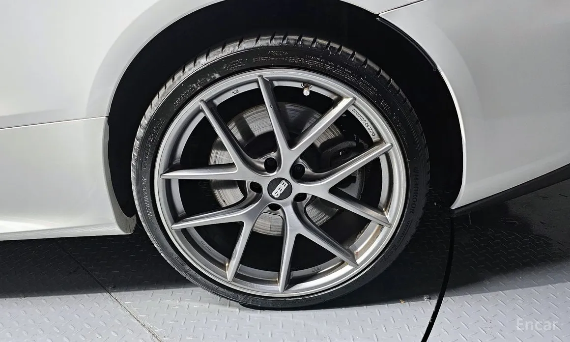 Фото 5 - Mercedes-Benz E-Class