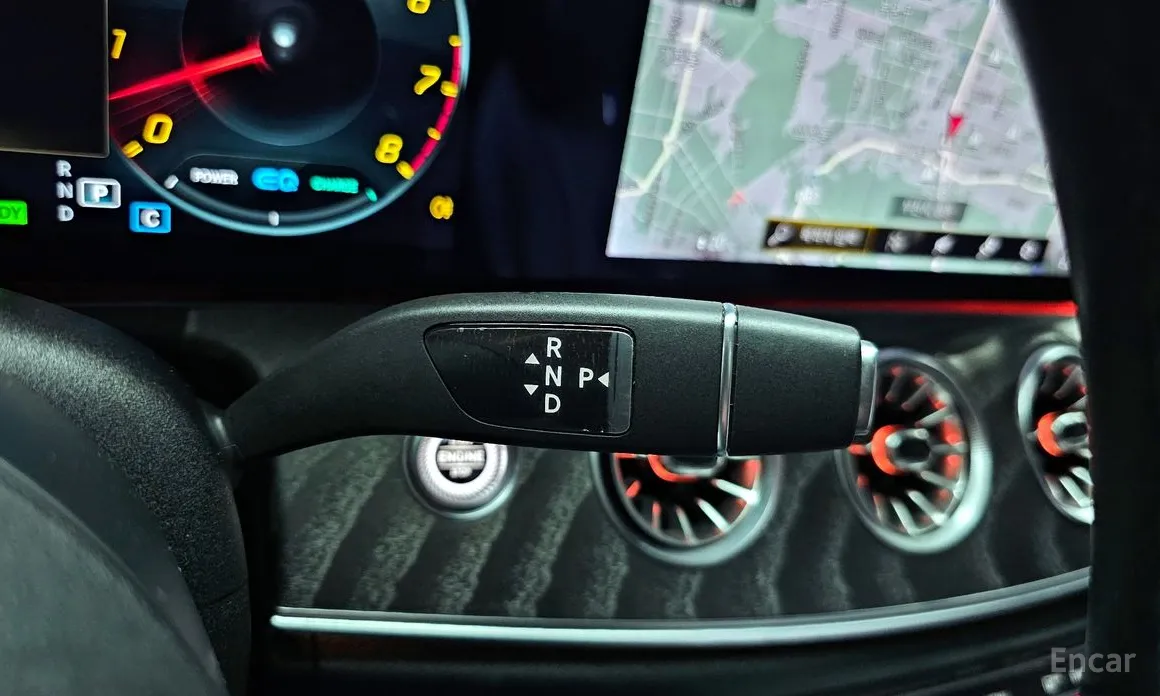 Фото 9 - Mercedes-Benz E-Class