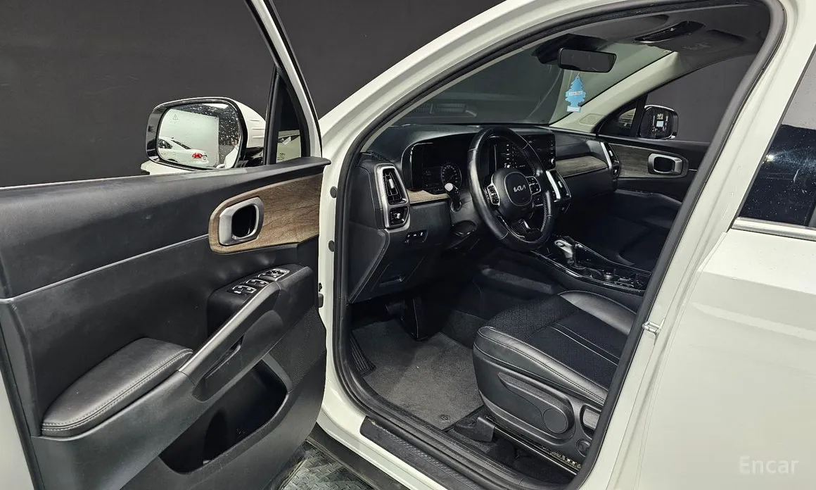 Фото 10 - Kia Sorento