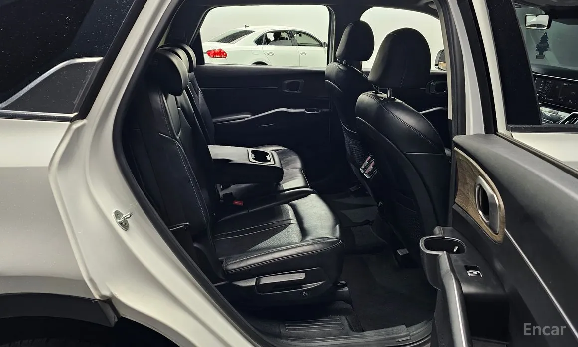 Фото 12 - Kia Sorento