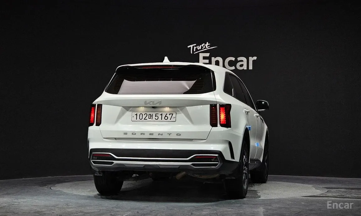 Фото 4 - Kia Sorento