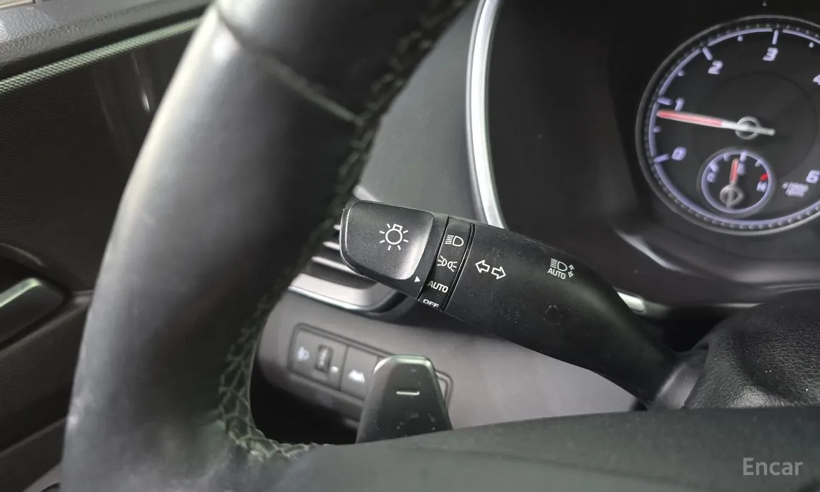 Фото 17 - Hyundai Santa Fe