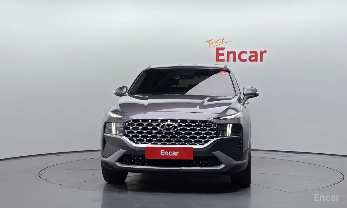 Фото 3 - Hyundai Santa Fe