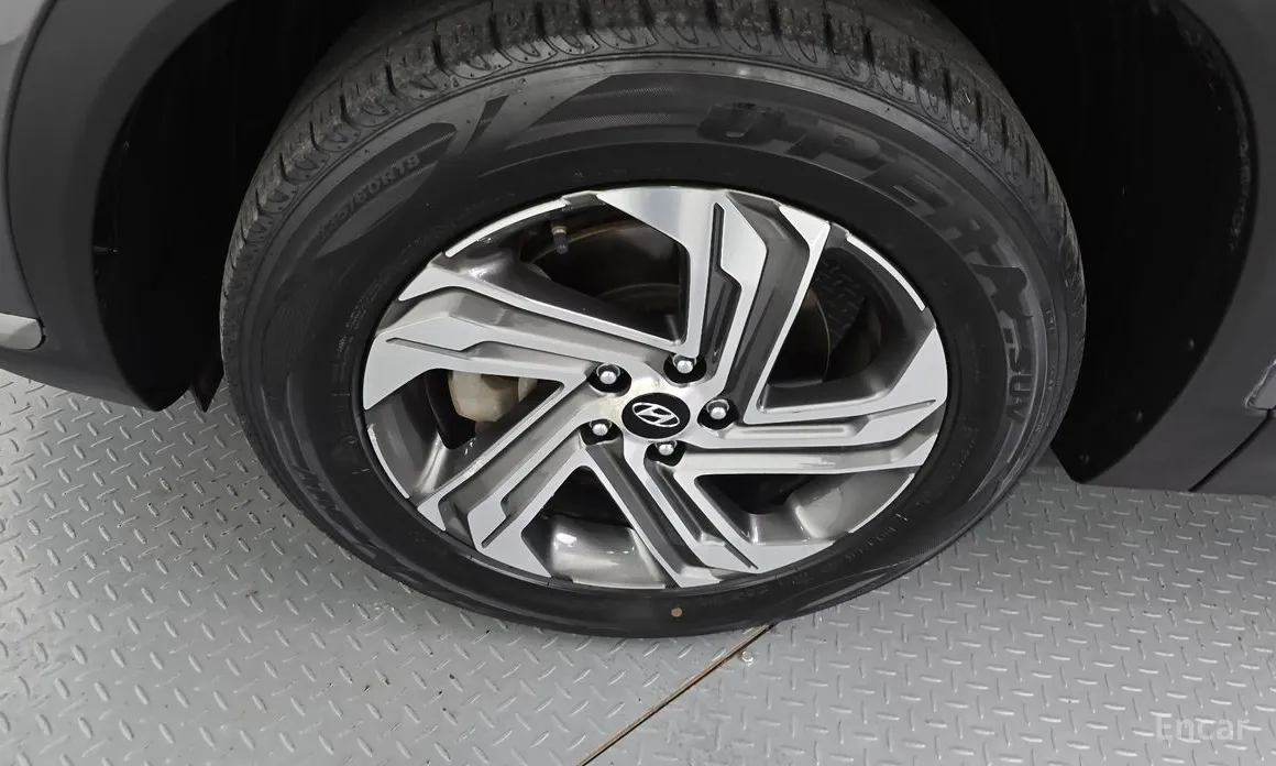 Фото 5 - Hyundai Santa Fe