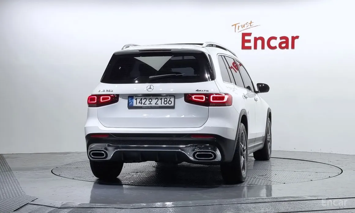 Фото 4 - Mercedes-Benz GLB-Class