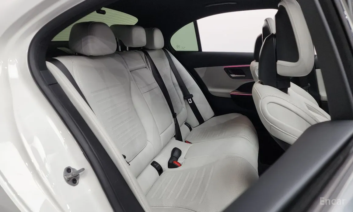 Фото 12 - Mercedes-Benz C-Class