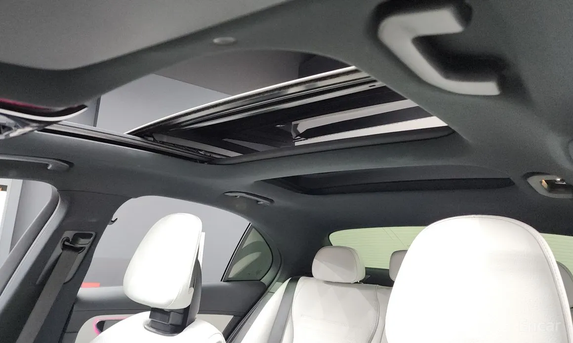 Фото 17 - Mercedes-Benz C-Class