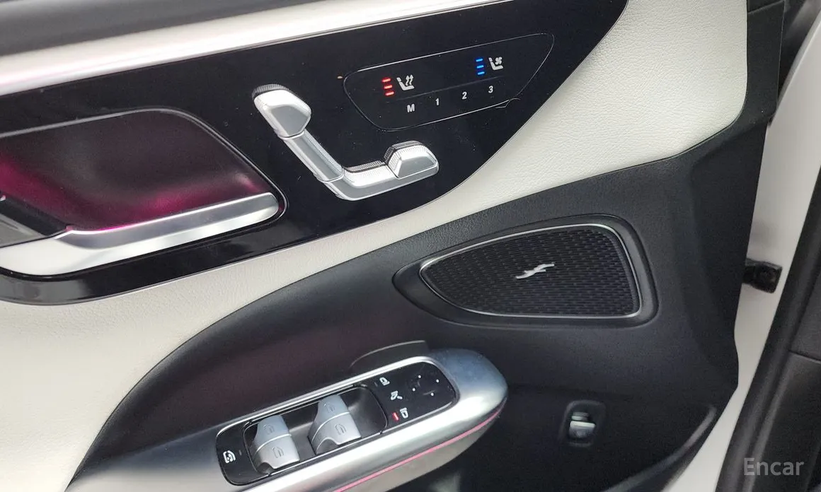 Фото 18 - Mercedes-Benz C-Class