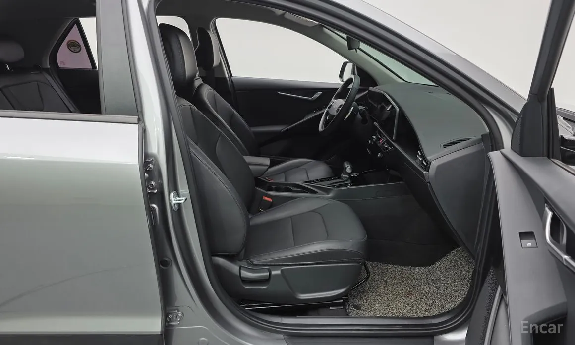 Фото 11 - Kia Niro