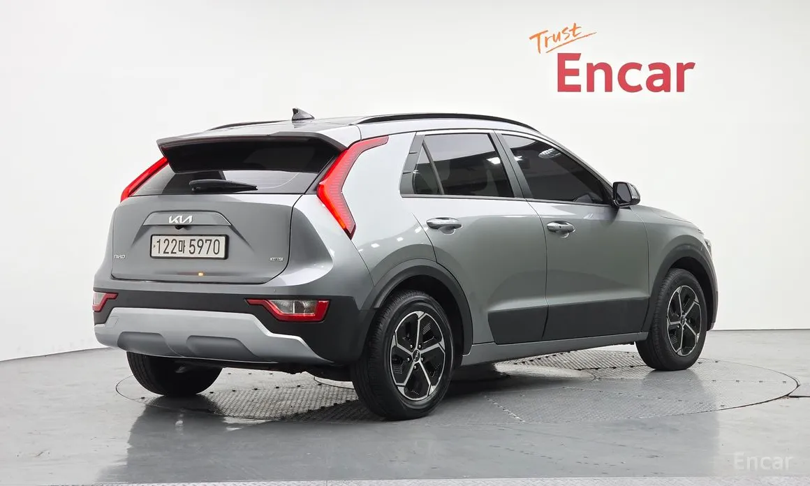 Фото 2 - Kia Niro