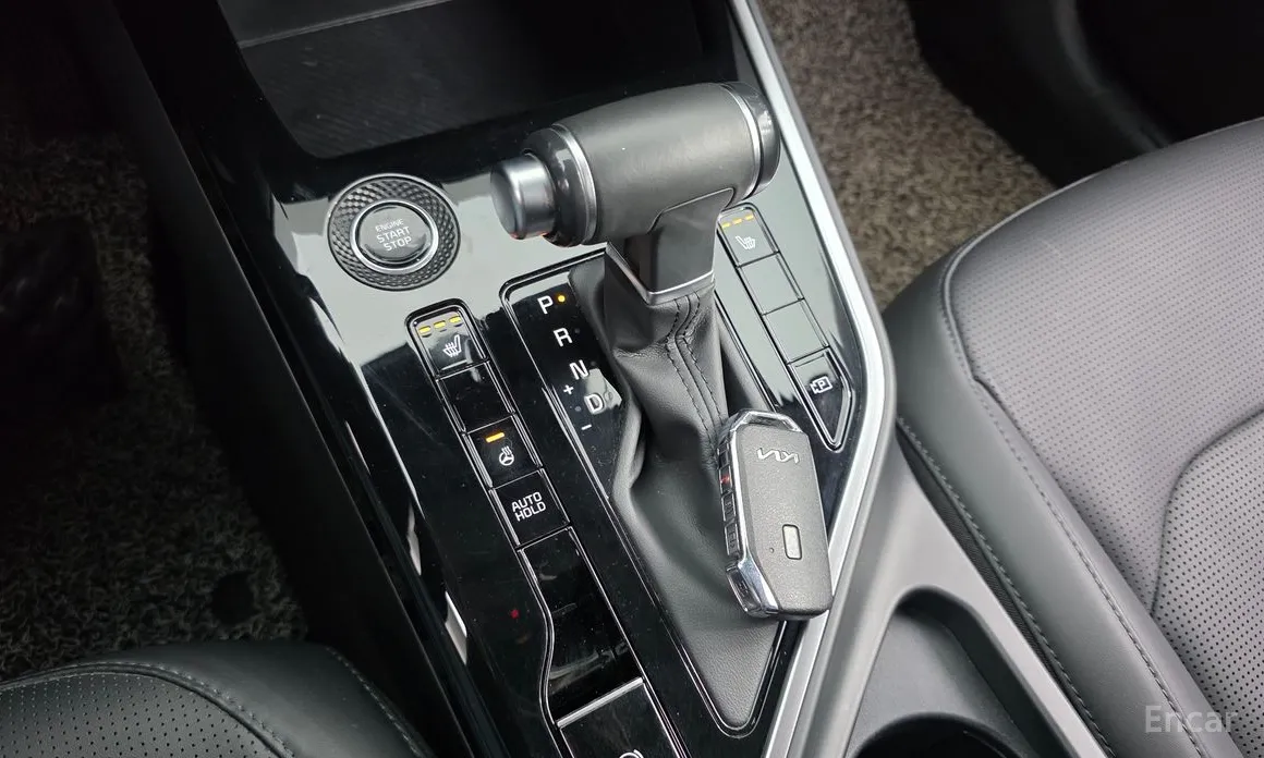 Фото 9 - Kia Niro