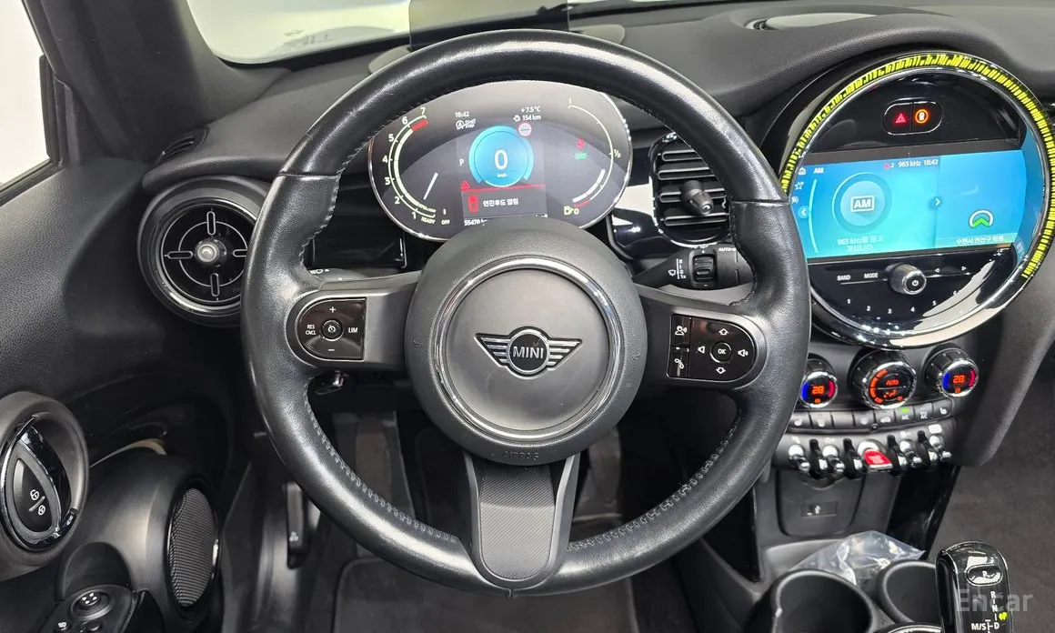 Фото 13 - Mini Cooper Convertible