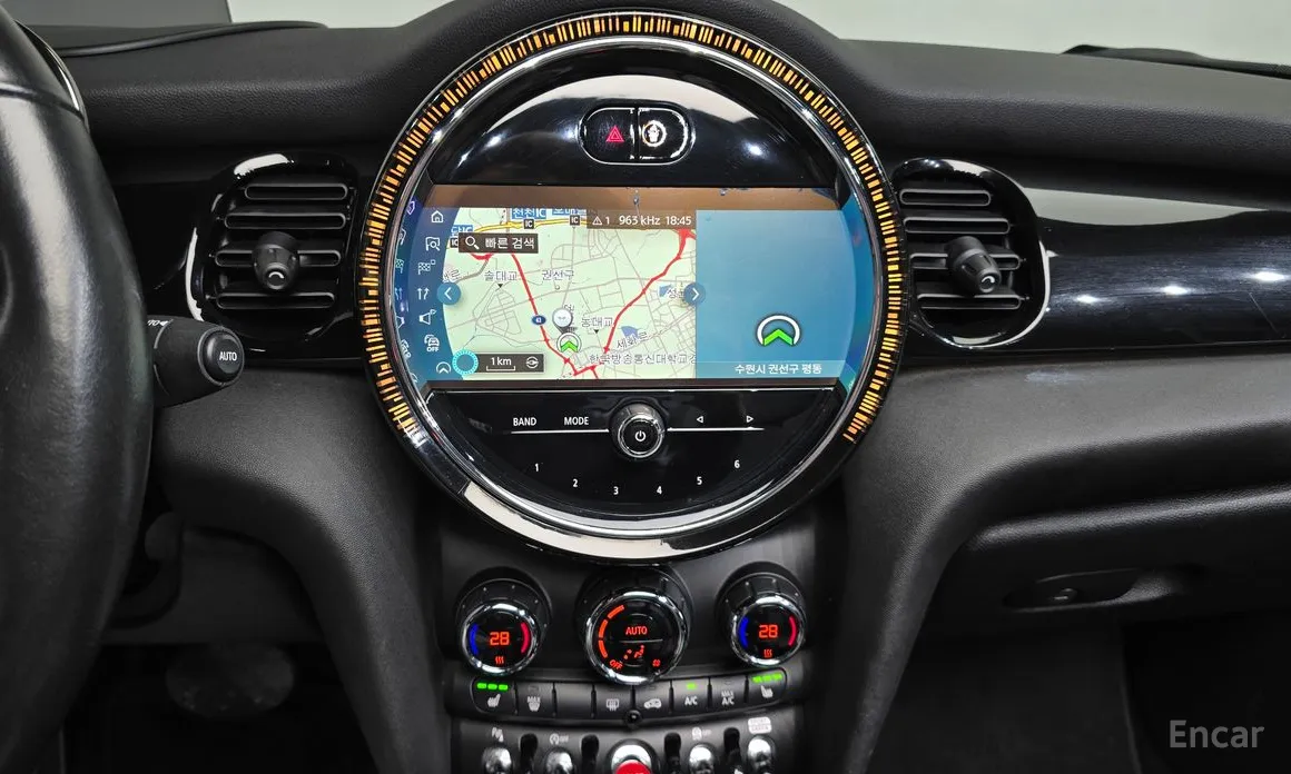 Фото 14 - Mini Cooper Convertible